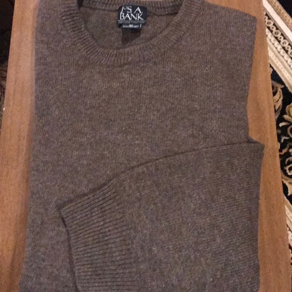 Men’s crew neck sweater